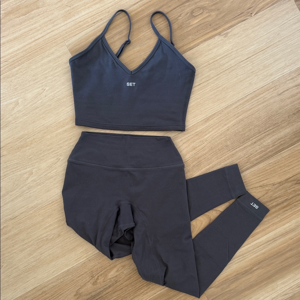 SET Active | Graphite Formcloud Mini V Longline Bra (S) & Leggings (XS)